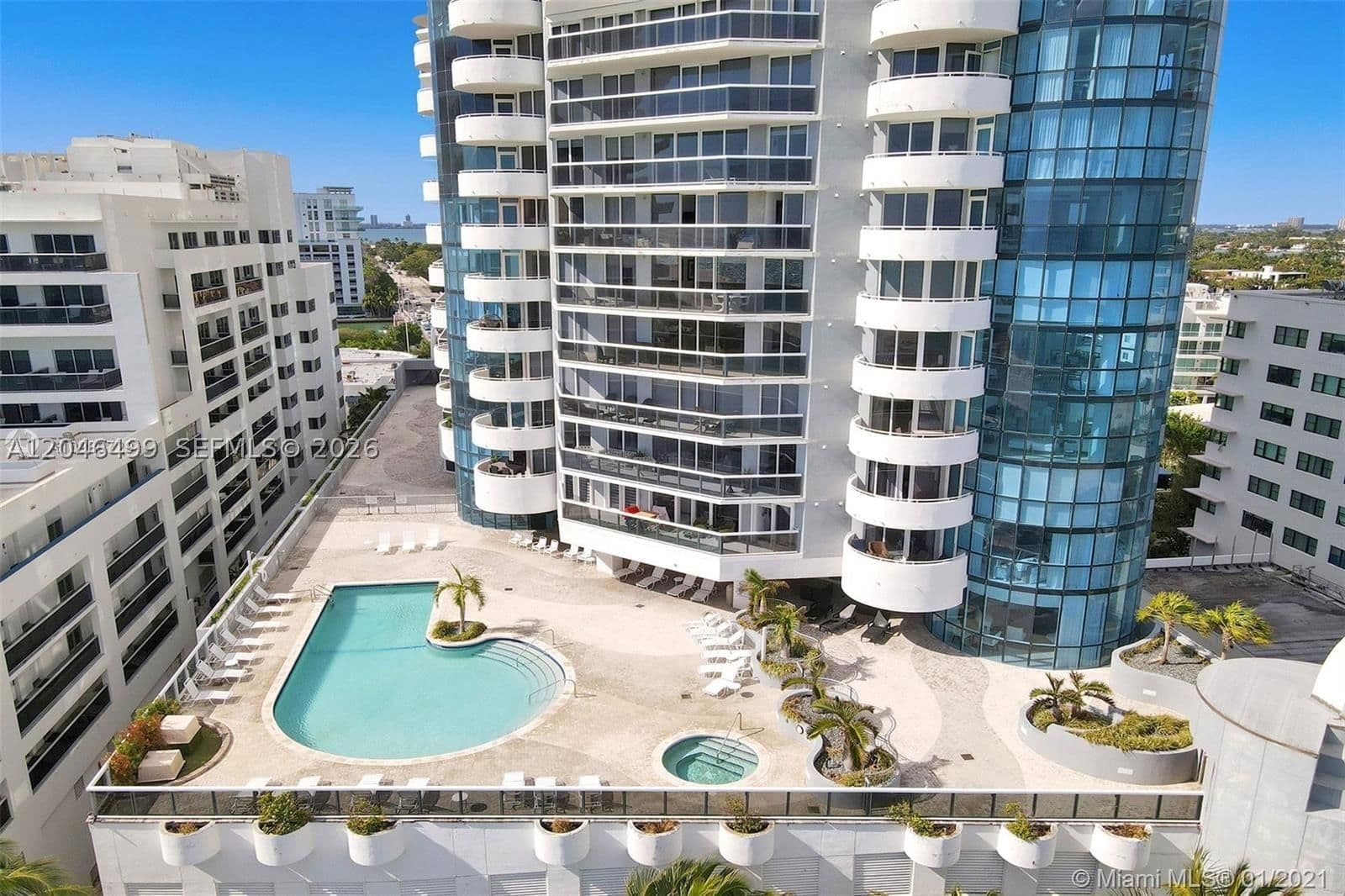 2+1 Condo — 6301 Collins Ave #807, Miami Beach, FL 33141