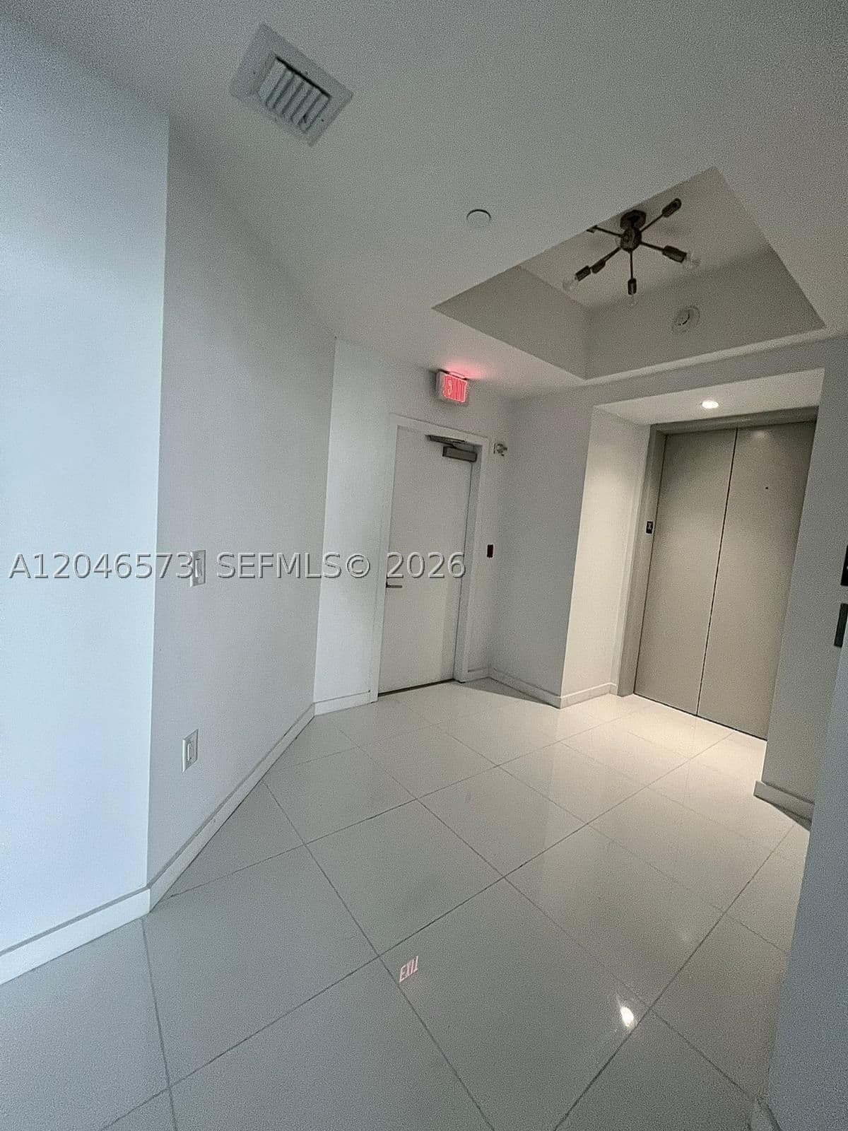 1+1 Condo — Miami, FL 33132