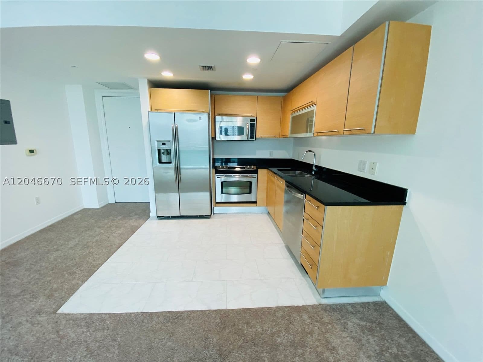 1+1 Condo — 951 Brickell Ave #1909, Miami, FL 33131