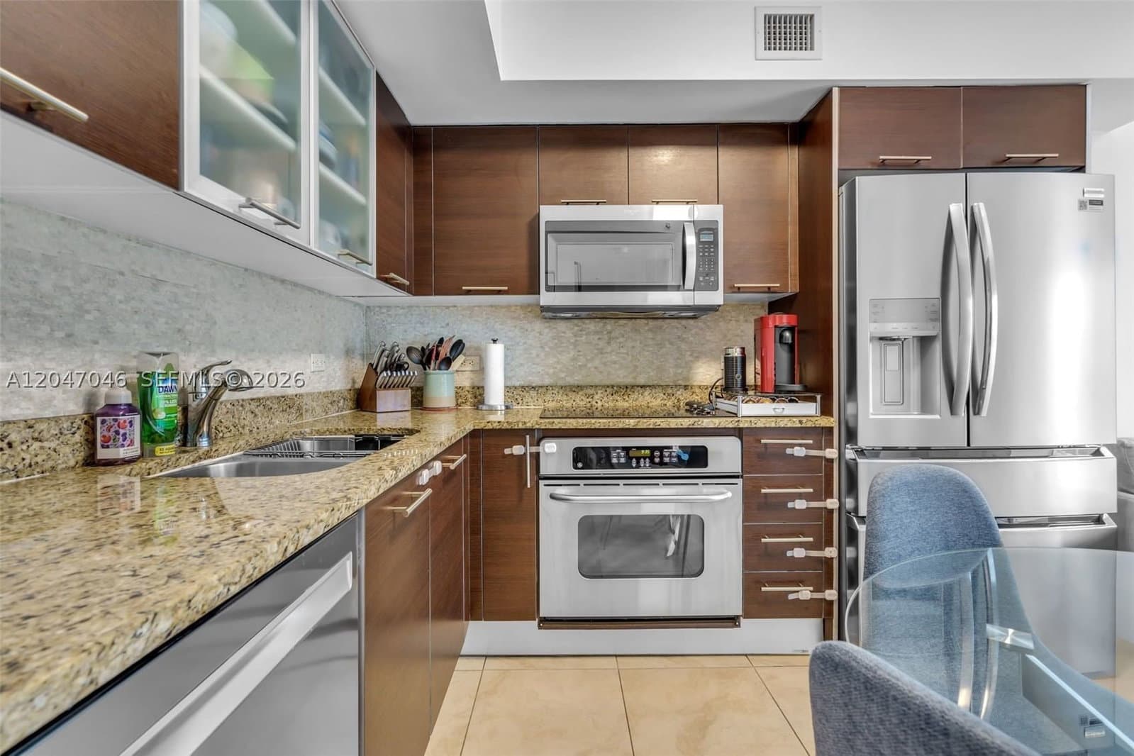 2-bedroom Condo — 41 5th St #908, Miami, FL 33131