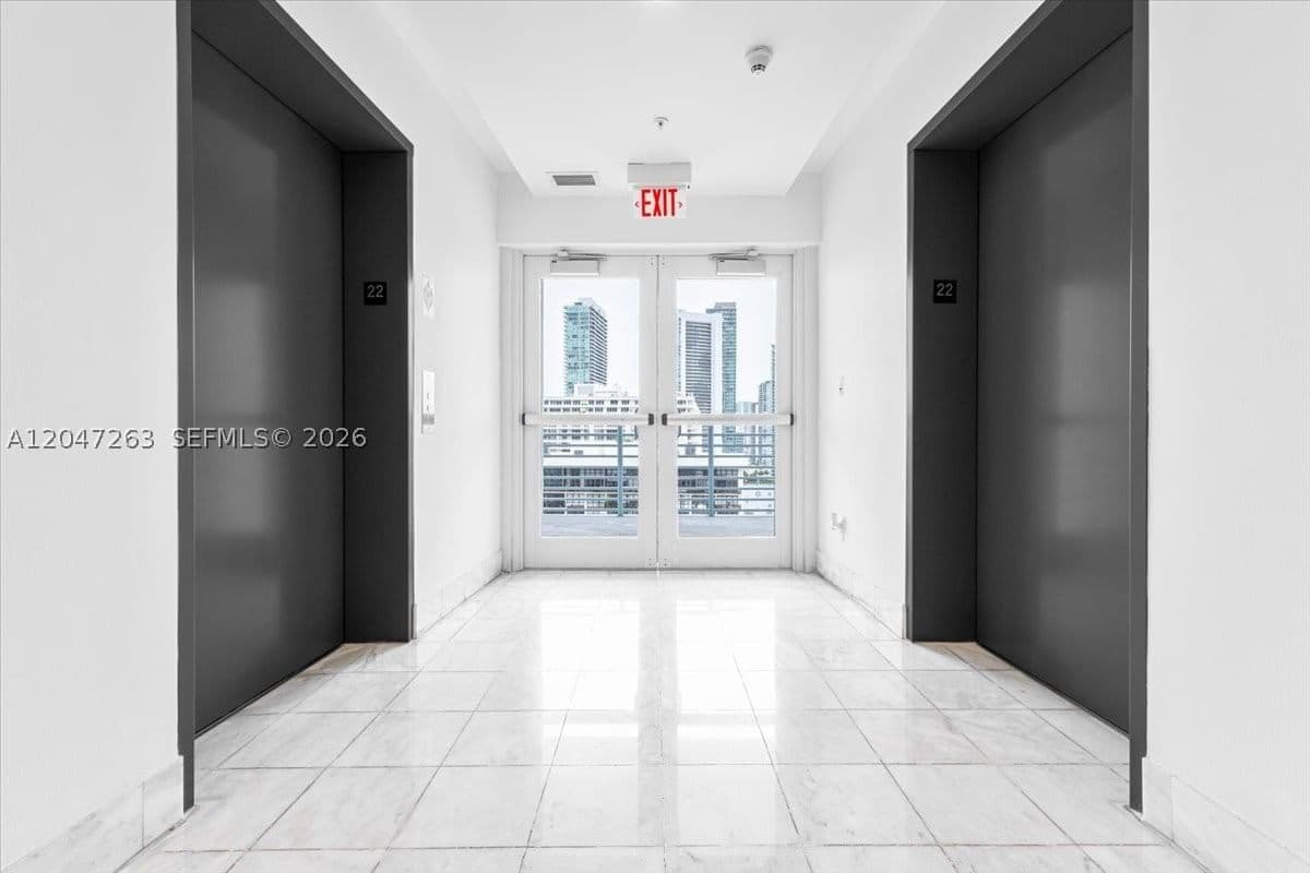 2-bedroom Condo — 601 36th St #2203, Miami, FL 33137