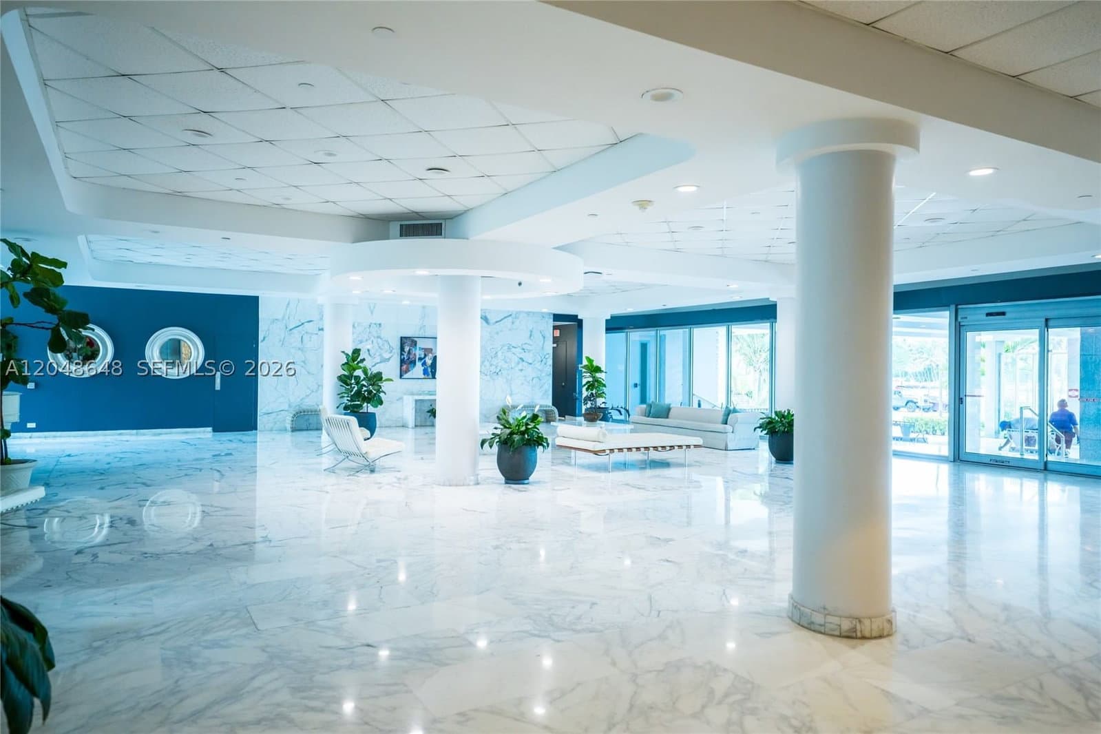 1-bedroom Condo — 5055 Collins Ave #14H, Miami Beach, FL 33140
