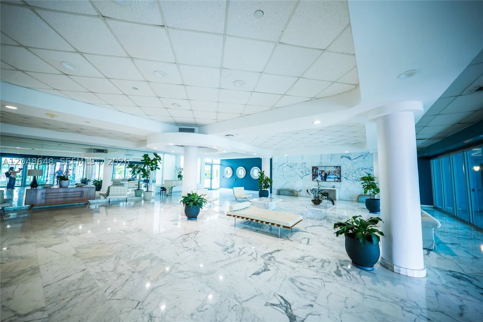 1-bedroom Condo — 5055 Collins Ave #14H, Miami Beach, FL 33140