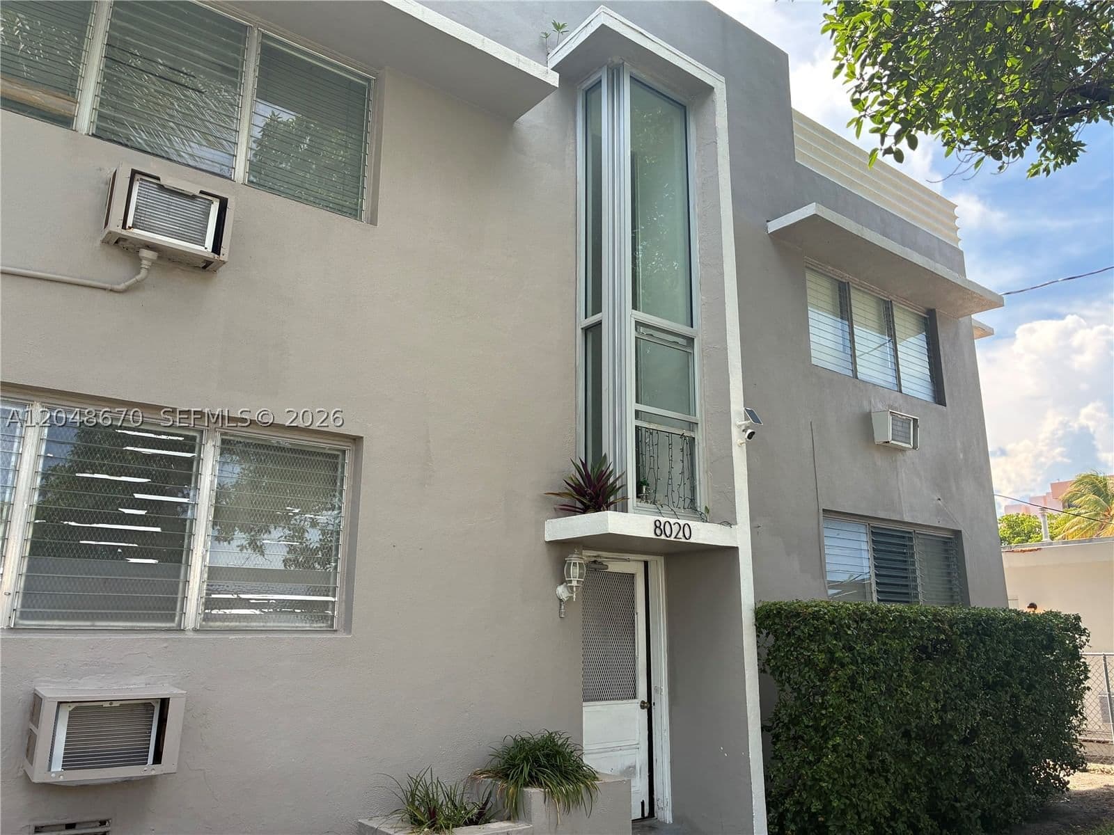 Mülk — 8020 Abbott Ave #6, Miami Beach, FL 33141