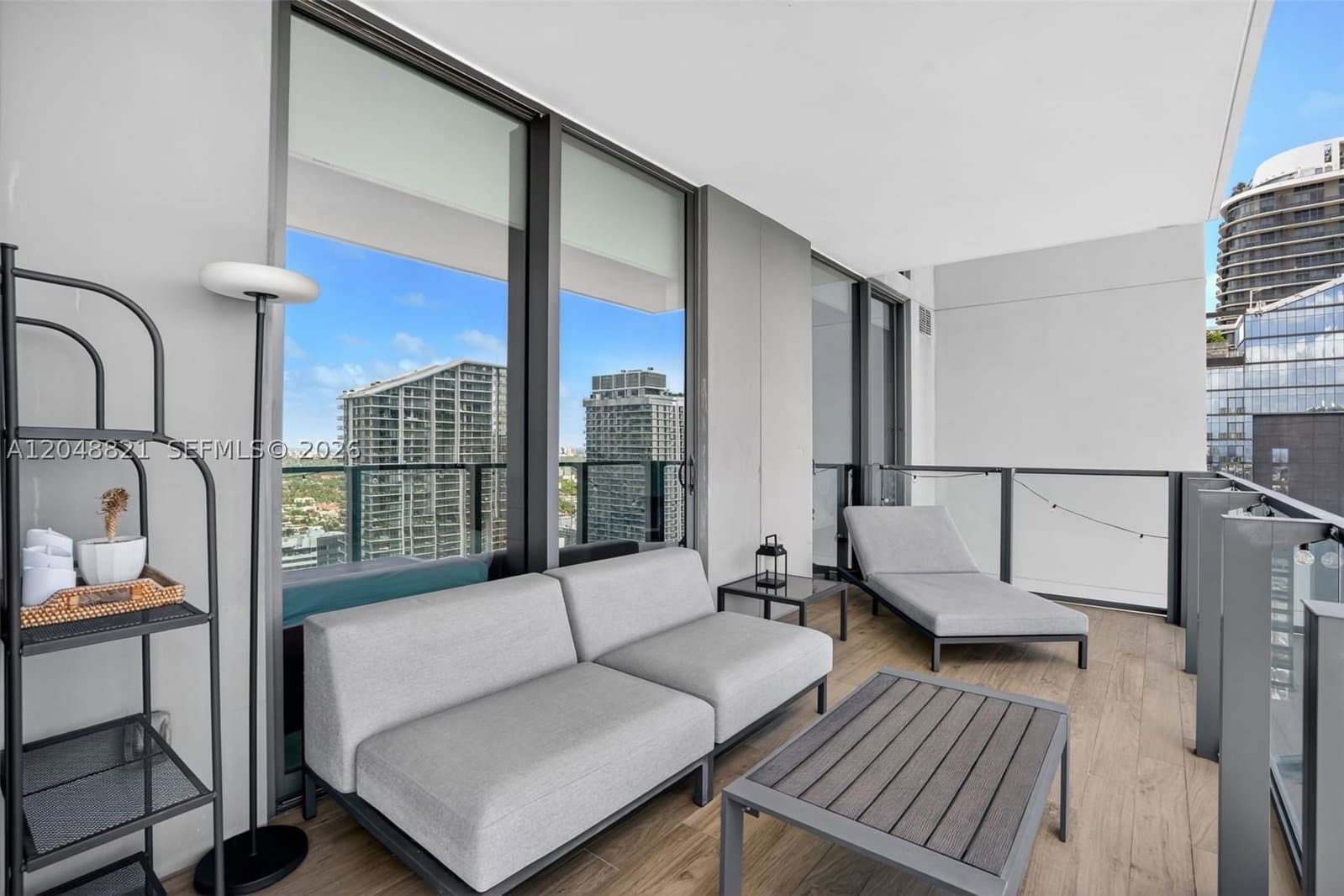 2+1 Condo — 68 6th St #3710, Miami, FL 33131