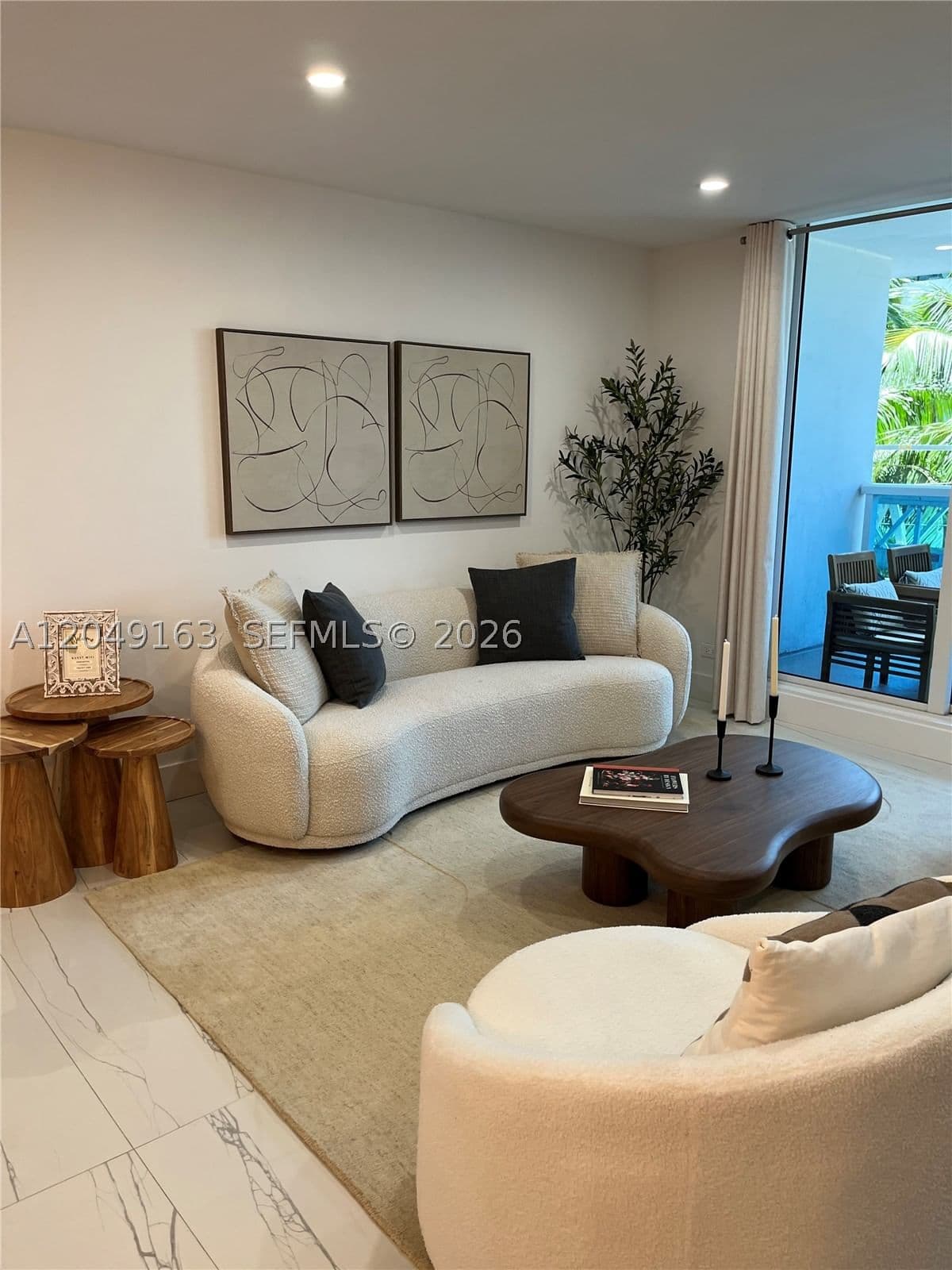 2-bedroom Condo — 2301 Collins Ave #326, Miami Beach, FL 33139