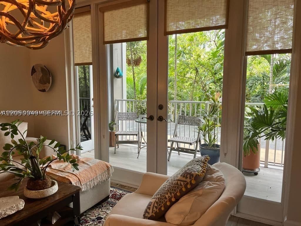 1+1 Condo — 3540 Main Hwy #204, Miami, FL 33133
