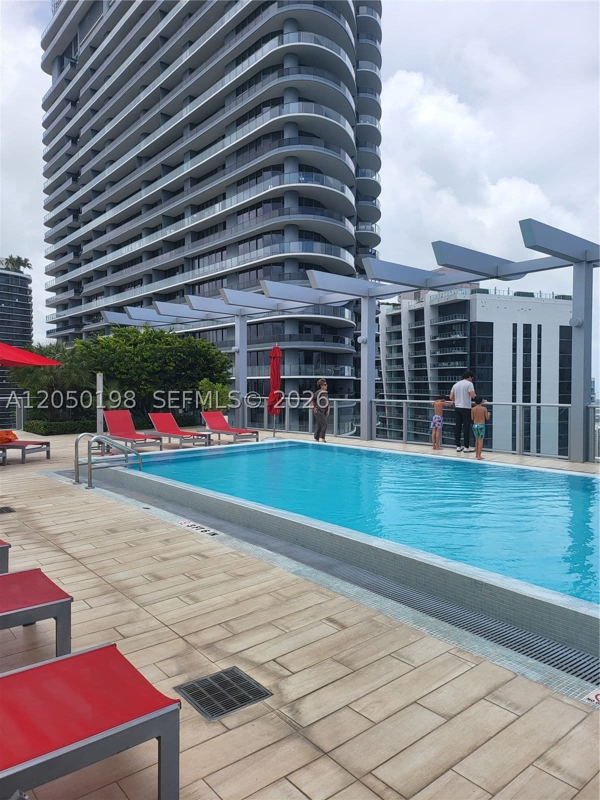 2-bedroom Condo — 1100 Miami Ave #3707, Miami, FL 33130