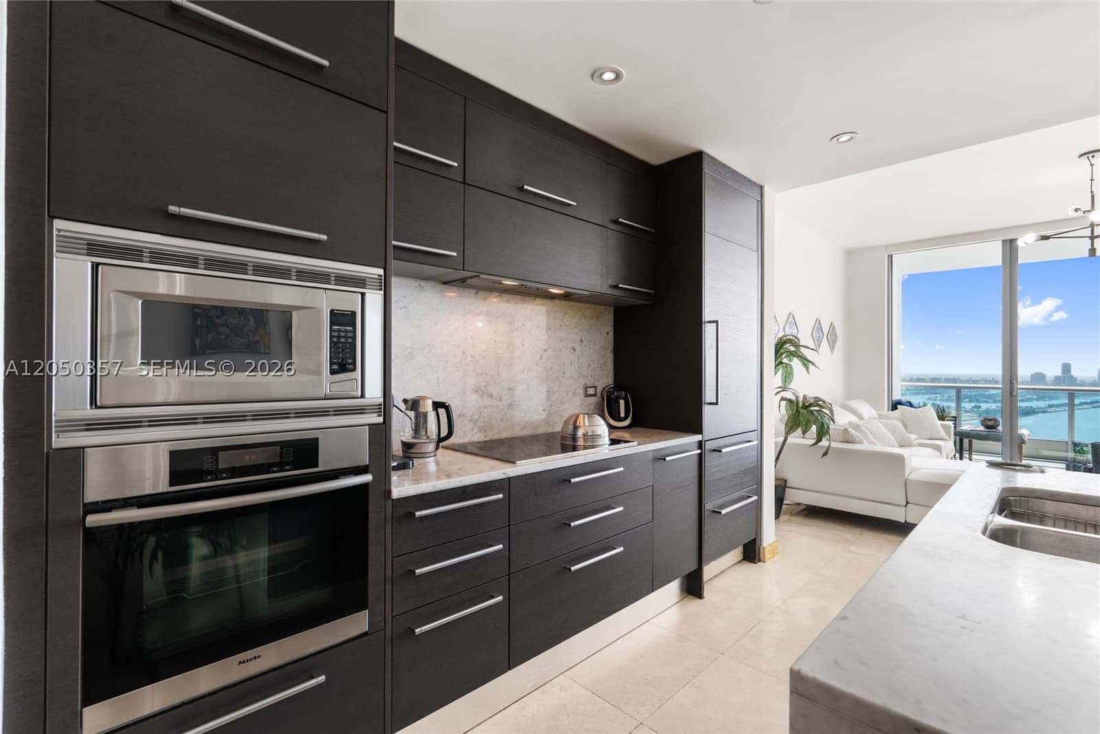 1-bedroom Condo — 900 Biscayne Blvd #3704, Miami, FL 33132