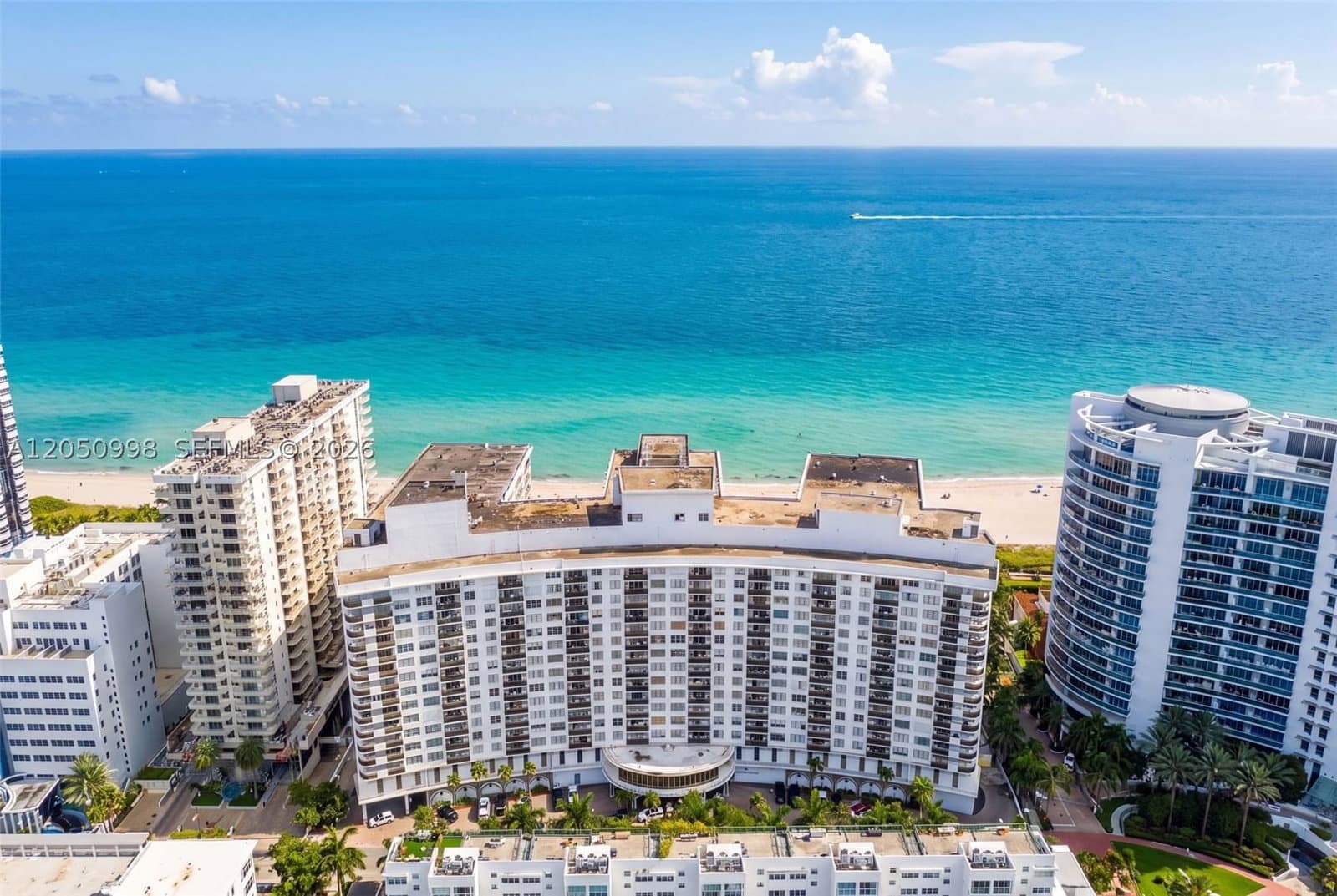 2+1 Condo — 6039 Collins Ave #1624, Miami Beach, FL 33140