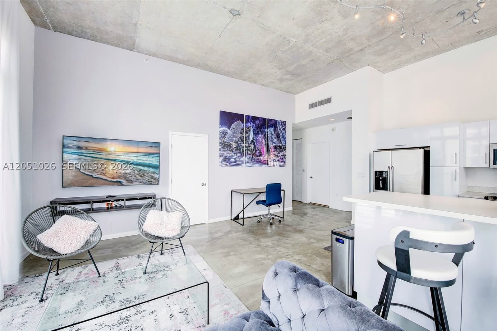 2+1 Condo — 234 3rd St #UPH01, Miami, FL 33132