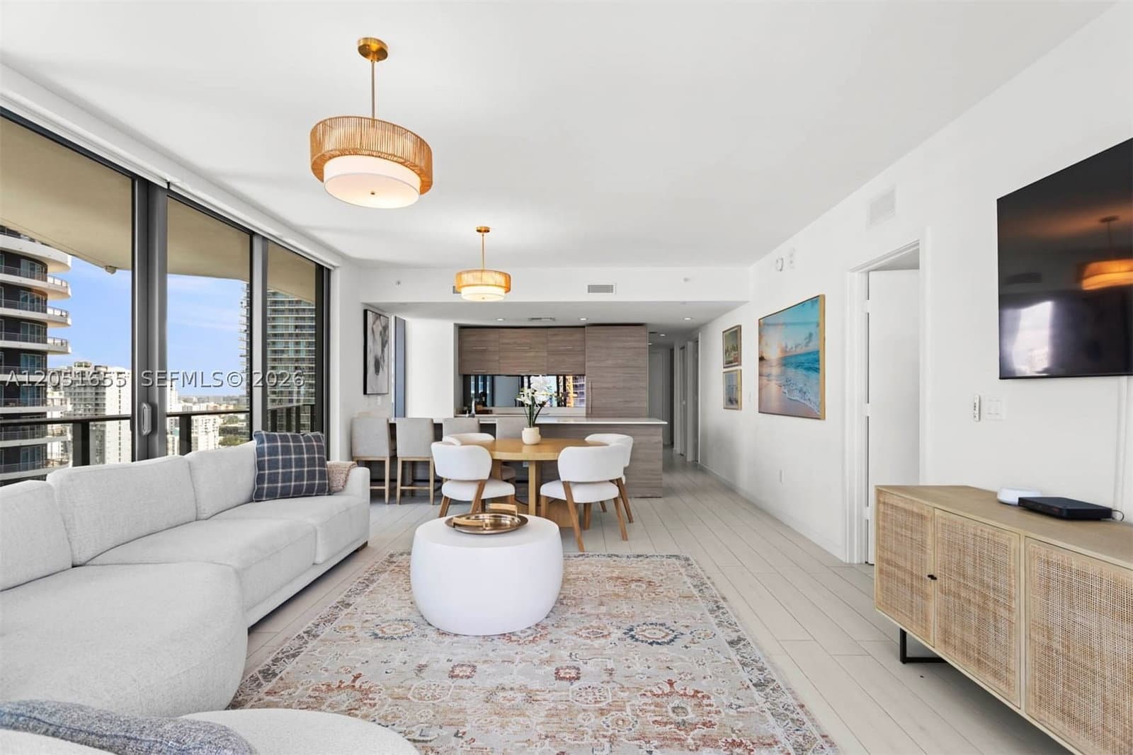 3-bedroom Condo — 1300 Miami Ave #2206, Miami, FL 33130