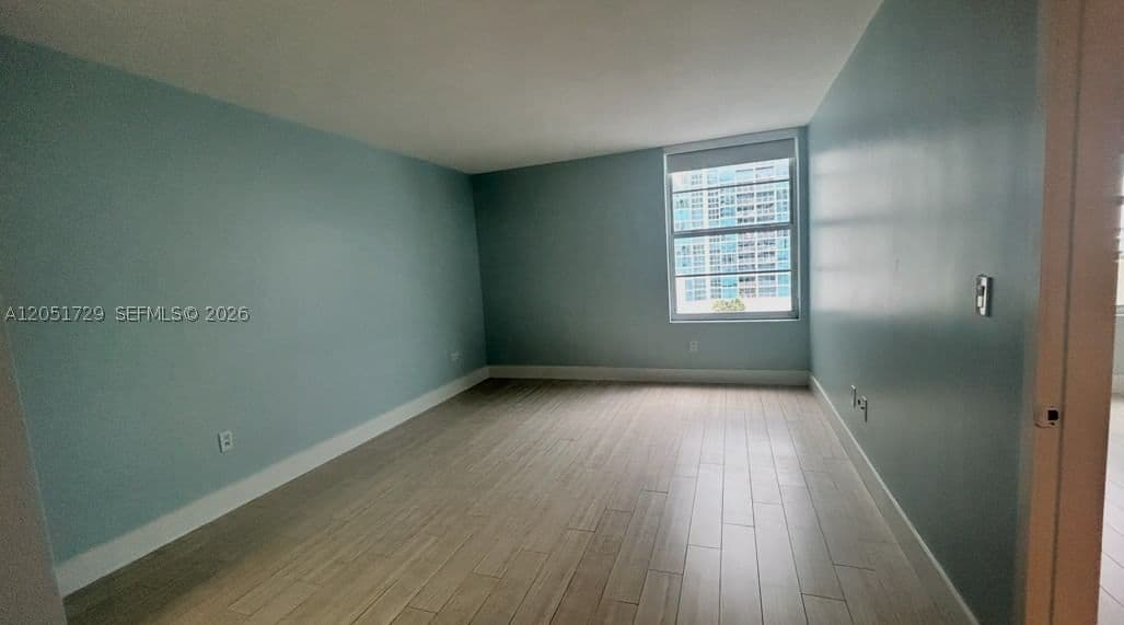 1+1 Condo — 2899 Collins Ave #724, Miami Beach, FL 33140