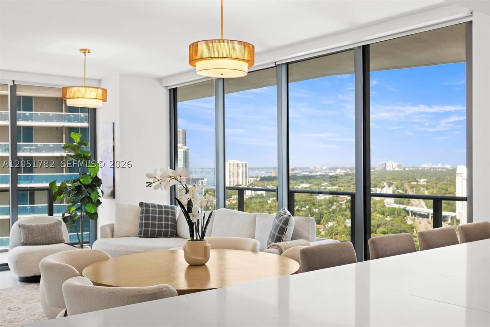 3-bedroom Condo — 1300 Miami Ave #2206, Miami, FL 33130