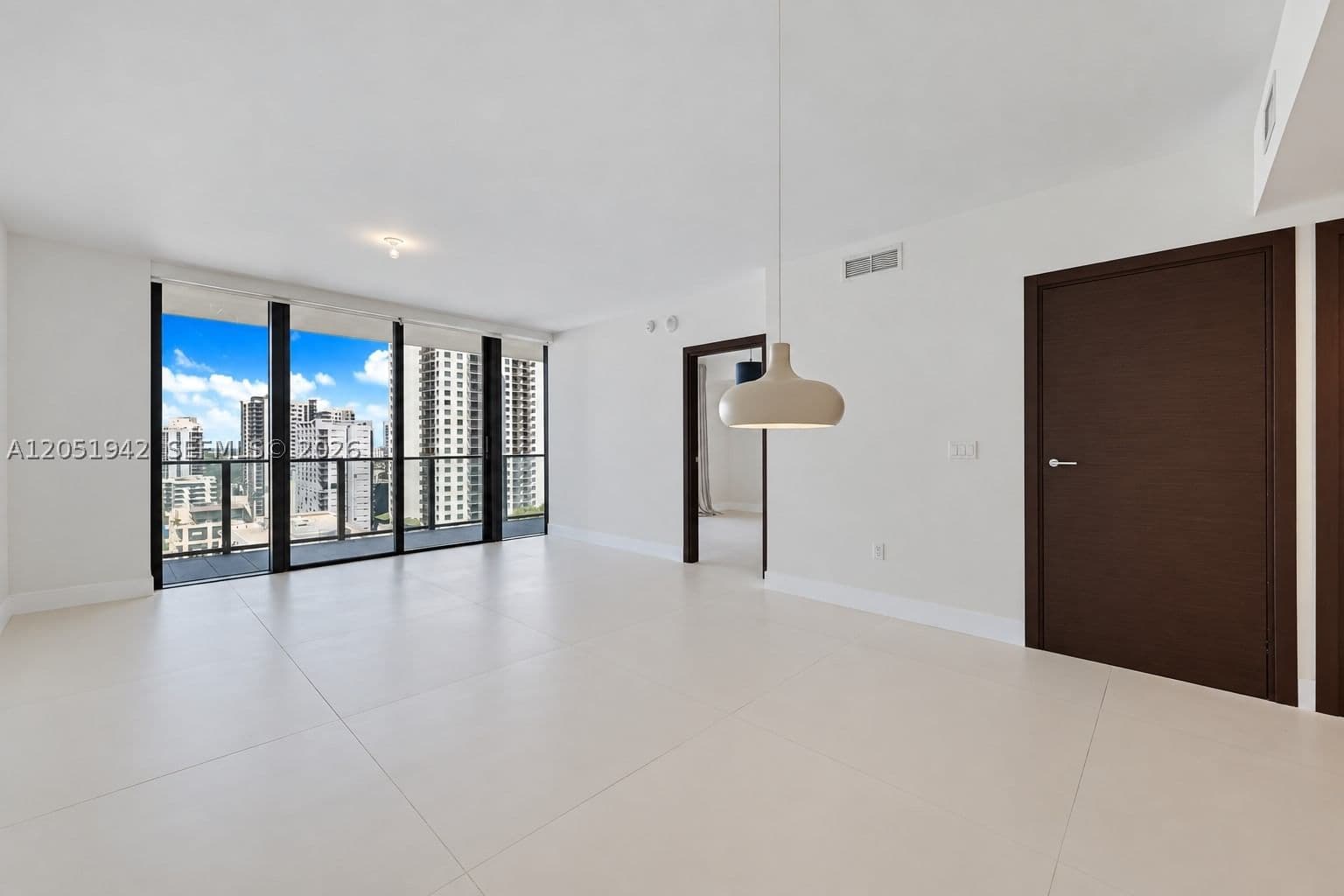 1+1 Condo — 1000 Brickell Plz #2110, Miami, FL 33131