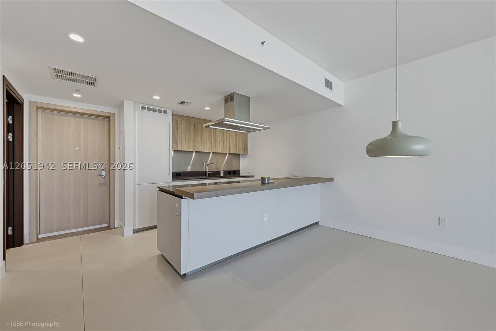 1+1 Condo — 1000 Brickell Plz #2110, Miami, FL 33131