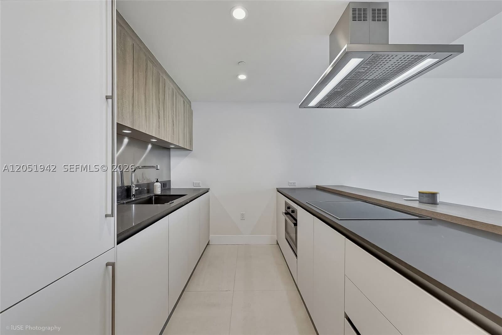 1+1 Condo — 1000 Brickell Plz #2110, Miami, FL 33131
