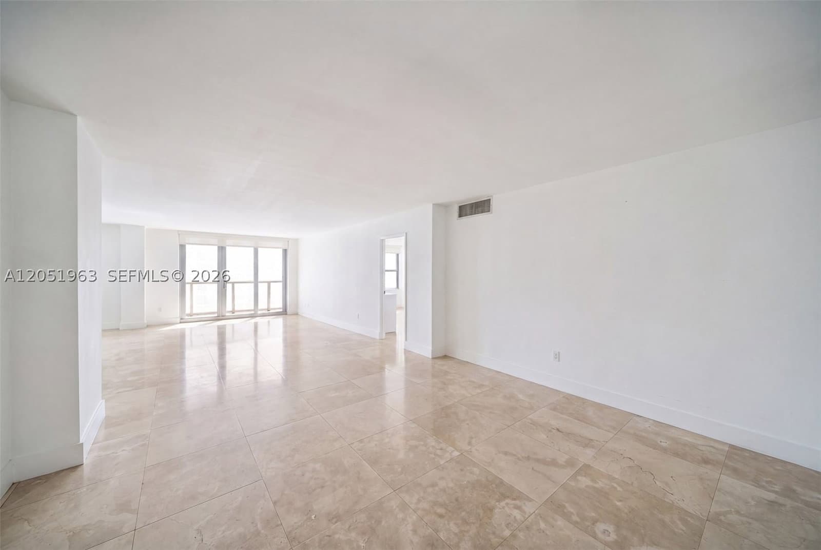 2-bedroom Condo — 5701 Collins Ave #1415, Miami Beach, FL 33140