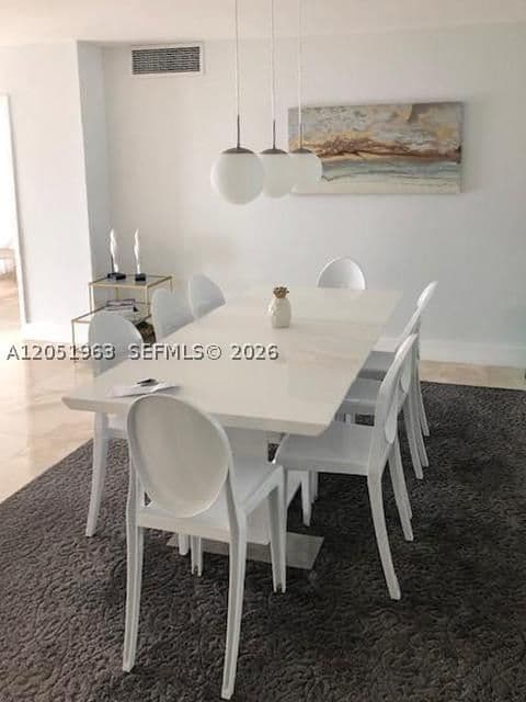 2-bedroom Condo — 5701 Collins Ave #1415, Miami Beach, FL 33140