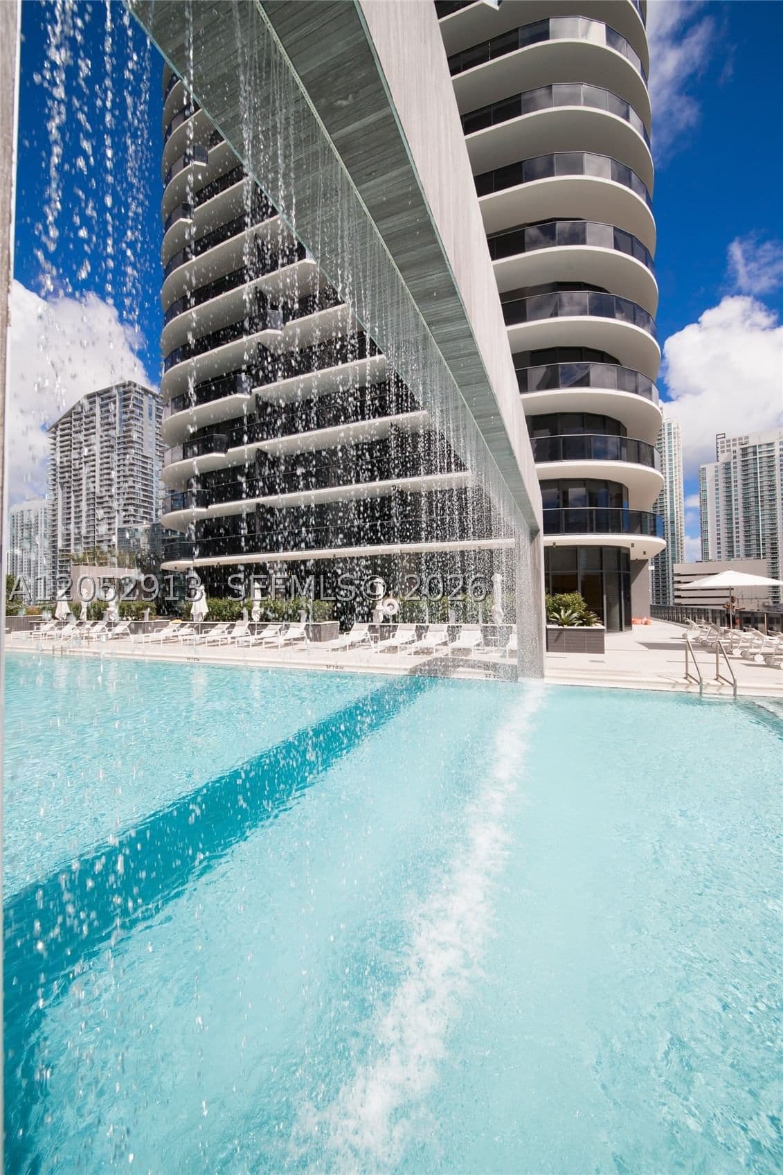 1+1 Condo — 55 9th St #3207, Miami, FL 33130