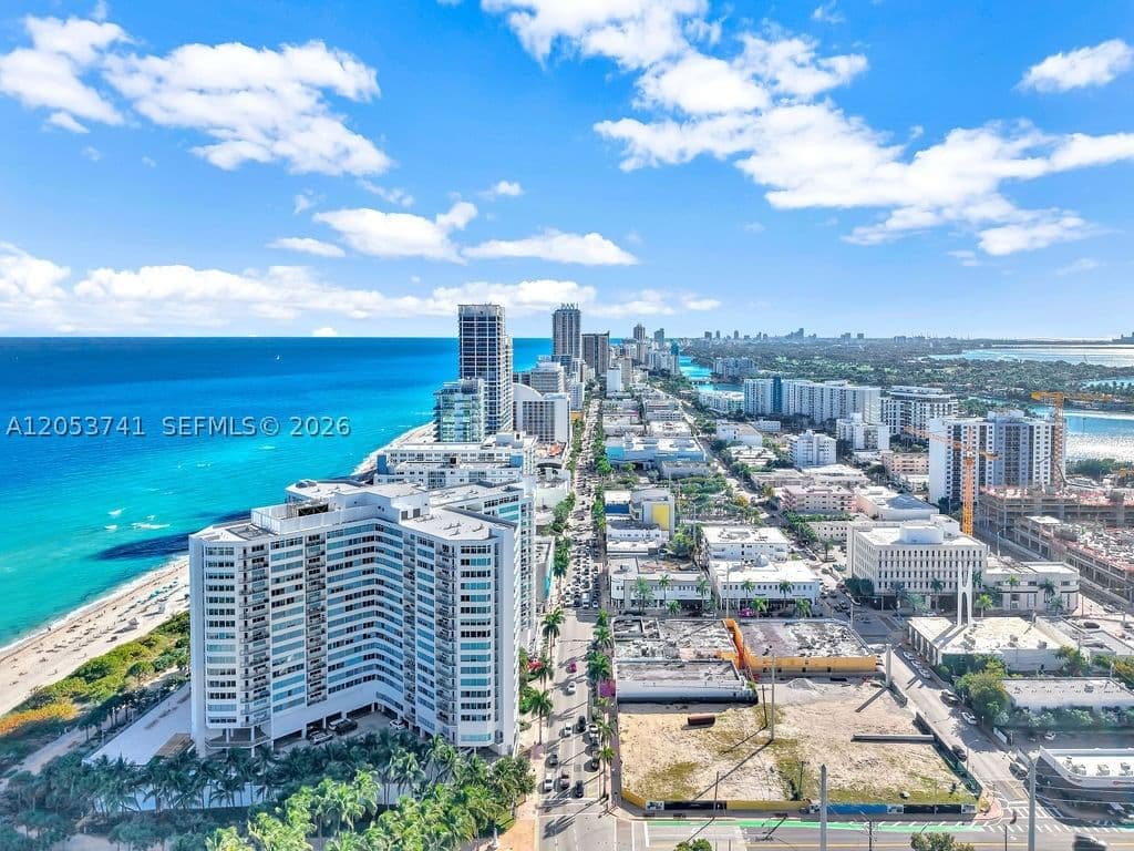 2+1 Condo — 7135 Collins Ave #435, Miami Beach, FL 33141