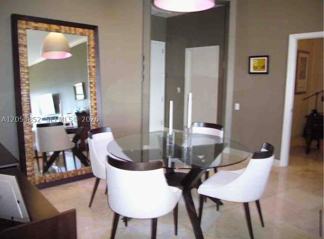 2+1 Condo — 808 Brickell Key Dr #606, Miami, FL 33131
