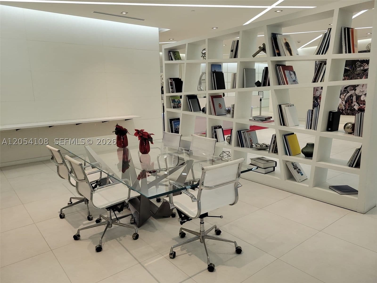 Condo — 4250 Biscayne Blvd #806, Miami, FL 33137