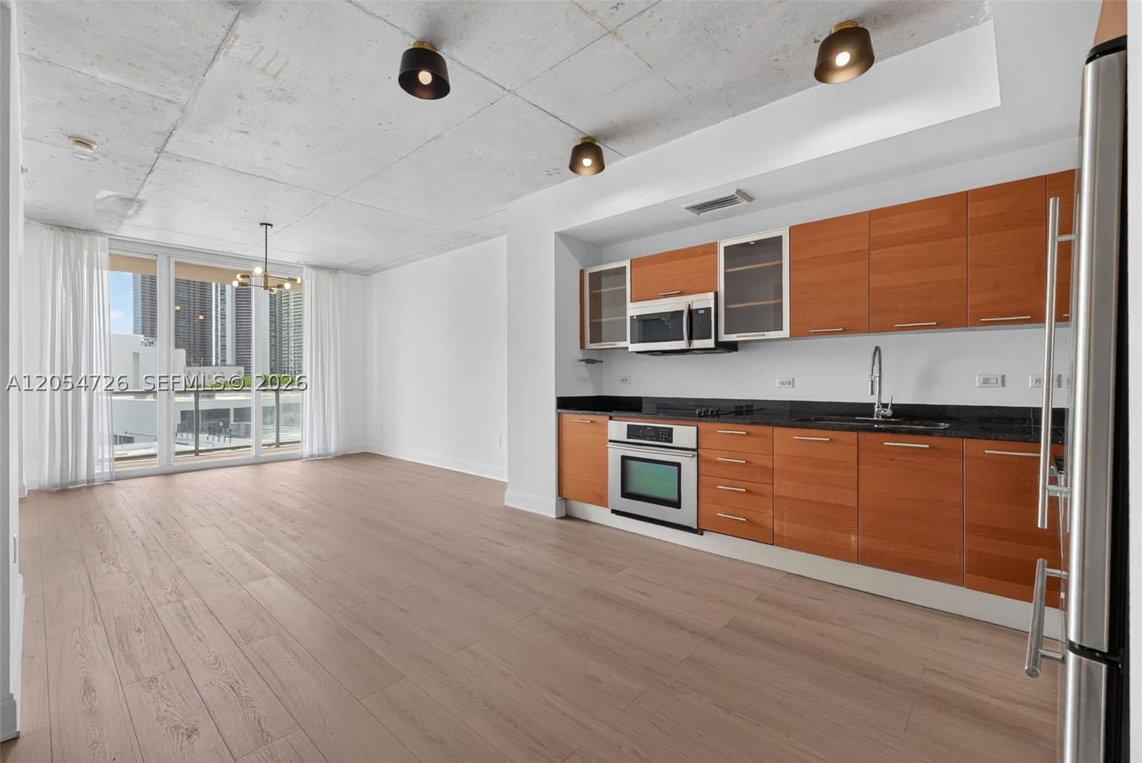 1+1 Condo — 3470 Coast Ave #H0505, Miami, FL 33137