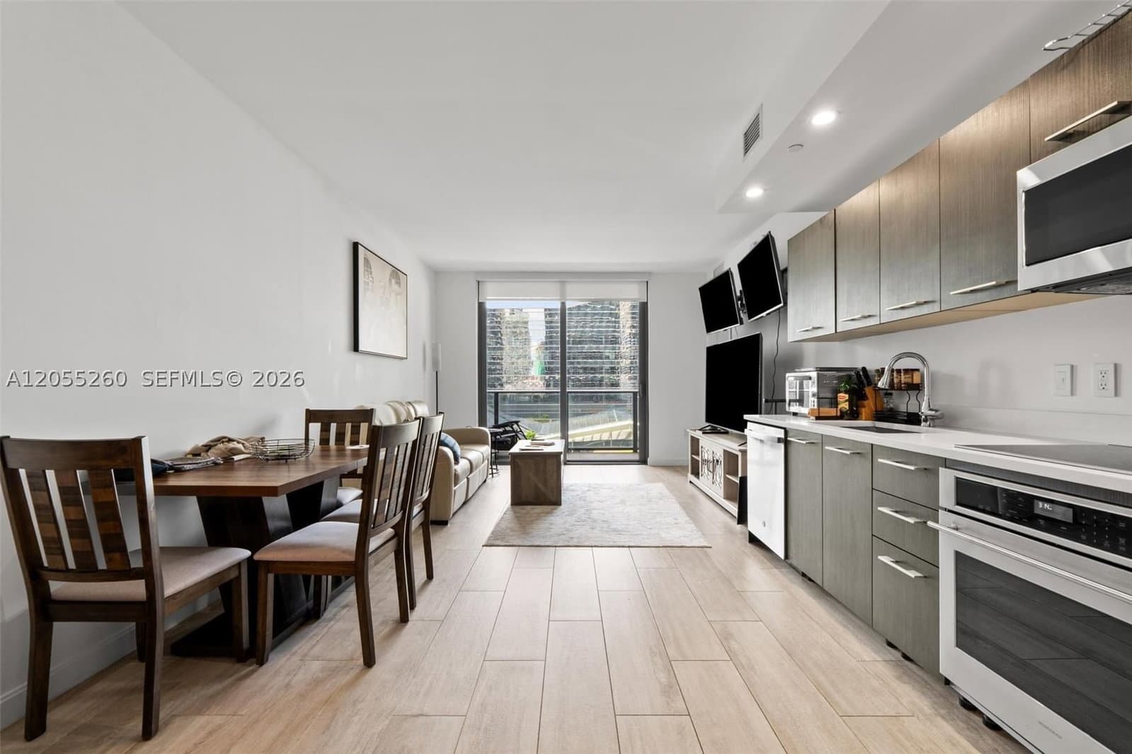 1-bedroom Condo — 45 9th St #1109, Miami, FL 33130