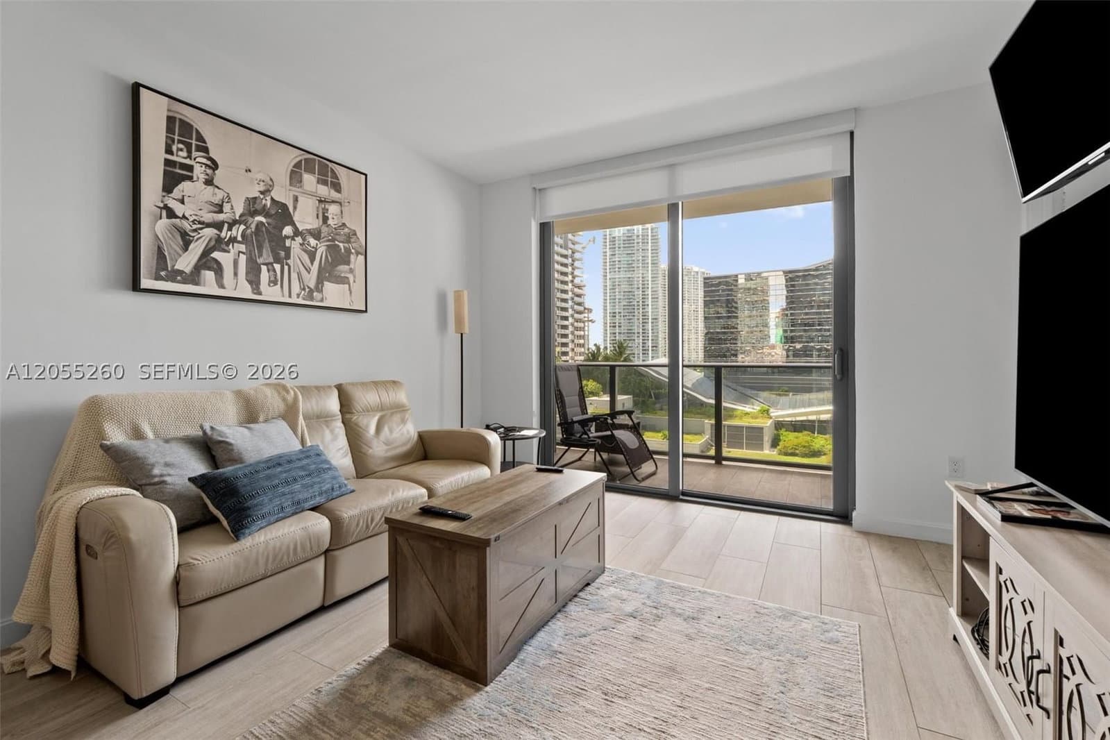 1-bedroom Condo — 45 9th St #1109, Miami, FL 33130