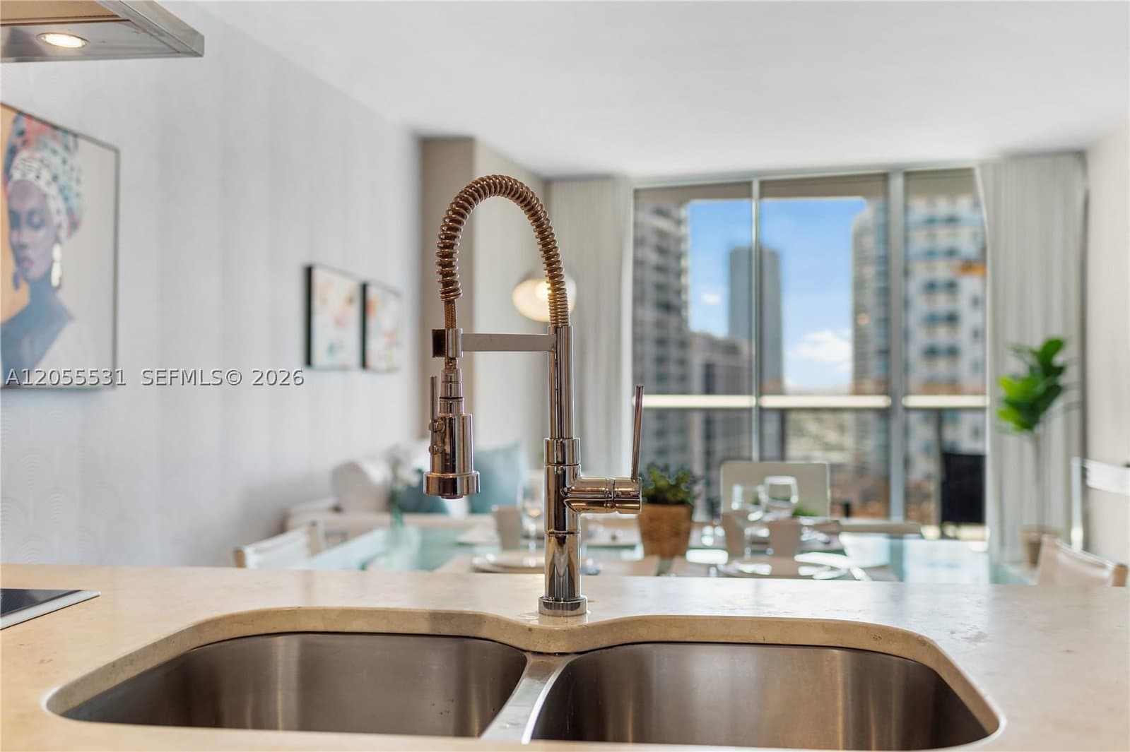 1-bedroom Condo — 485 Brickell Ave #2306, Miami, FL 33131