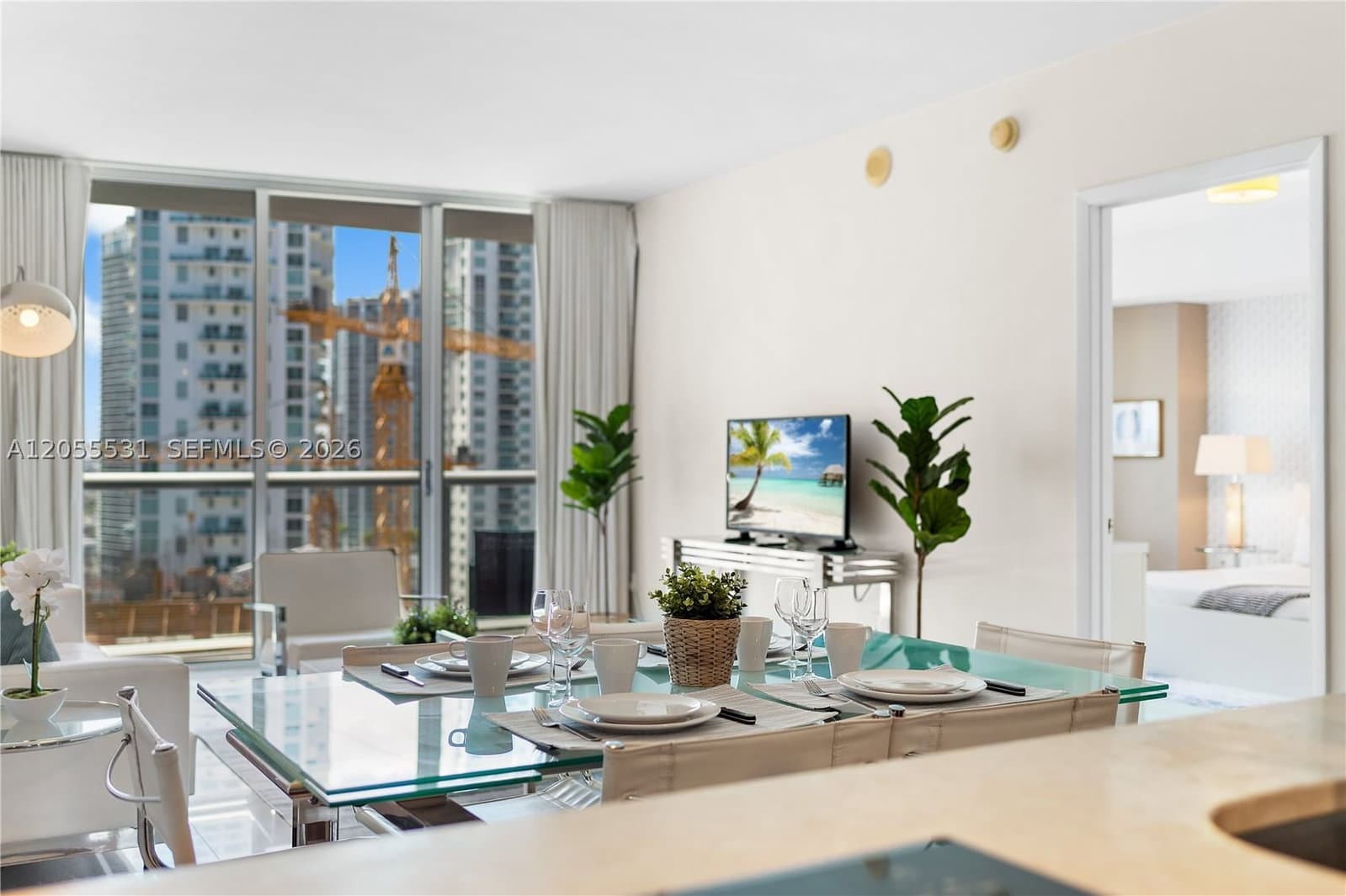 1-bedroom Condo — 485 Brickell Ave #2306, Miami, FL 33131