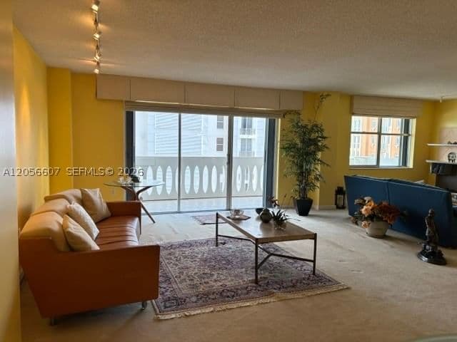 2+1 Condo — 625 Biltmore Way #1201, Coral Gables, FL 33134