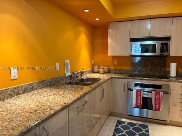 2+1 Condo — 625 Biltmore Way #1201, Coral Gables, FL 33134