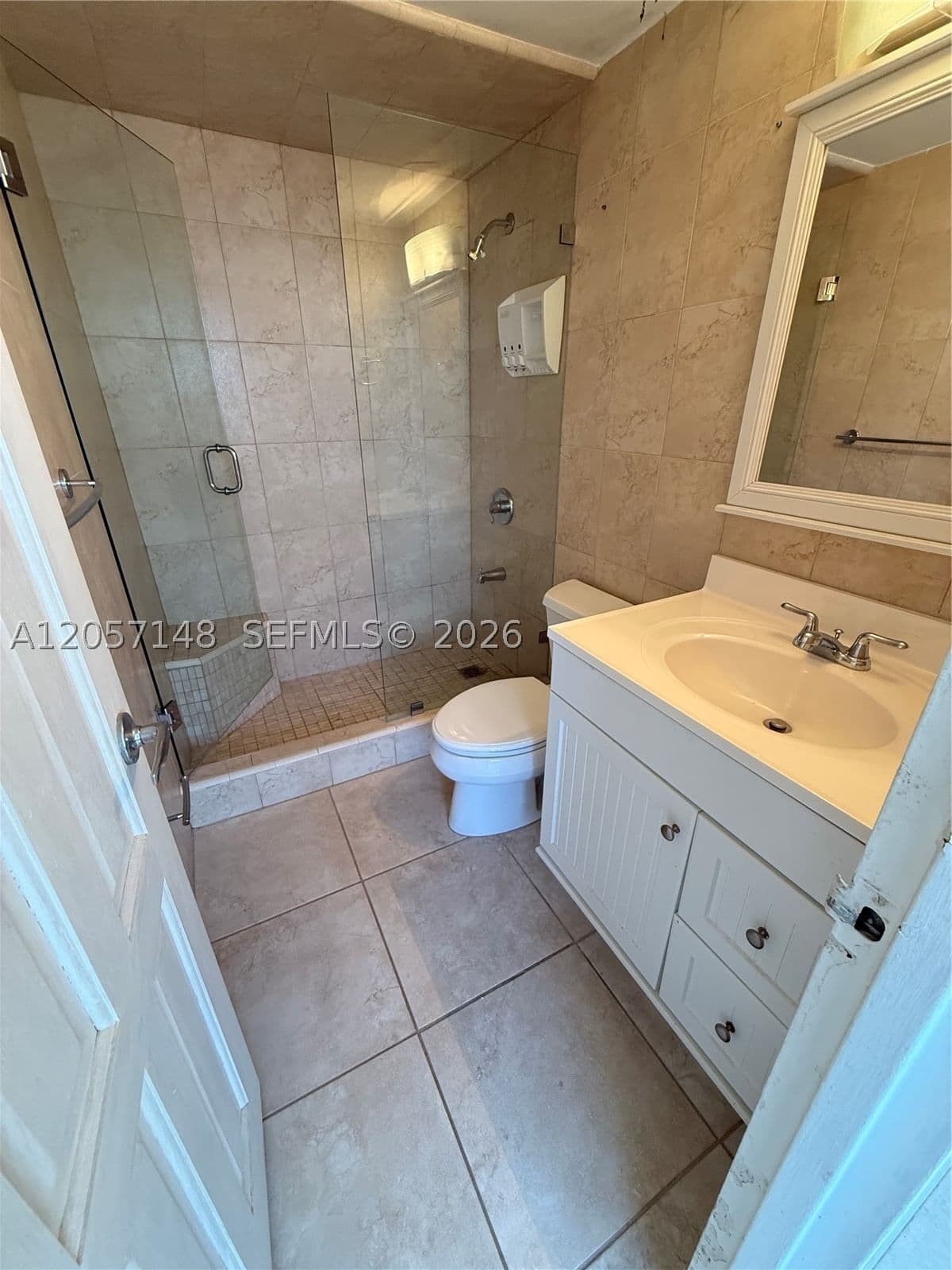 1+1 Condo — 5313 Collins Ave #1008, Miami Beach, FL 33140