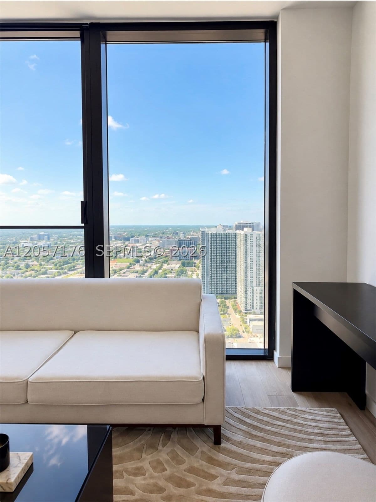 Condo — 20 11TH St #3712B, Miami, FL 33132