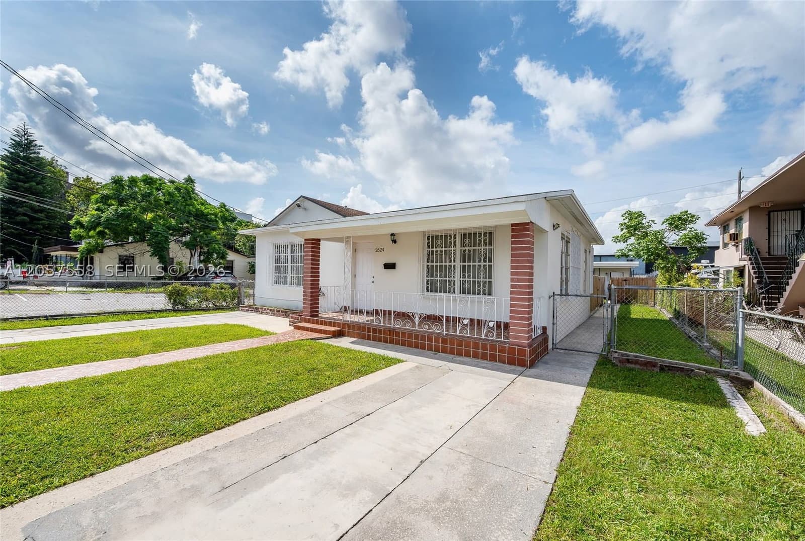 Duplex — 2624 24th St, Miami, FL 33142