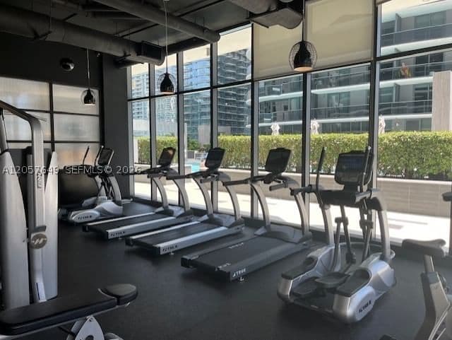 1+1 Condo — 55 9th St #4209, Miami, FL 33130