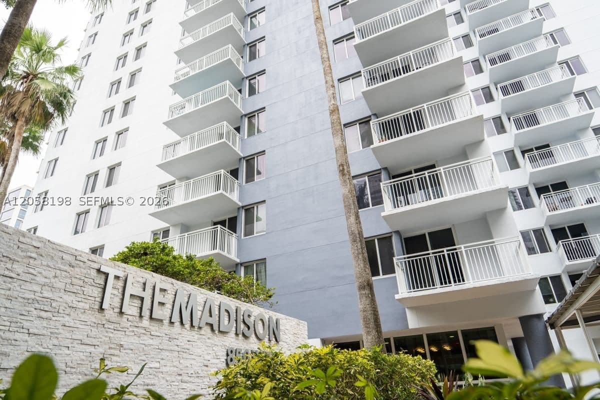 2+1 Condo — 800 Miami Ave #E-1610, Miami, FL 33136