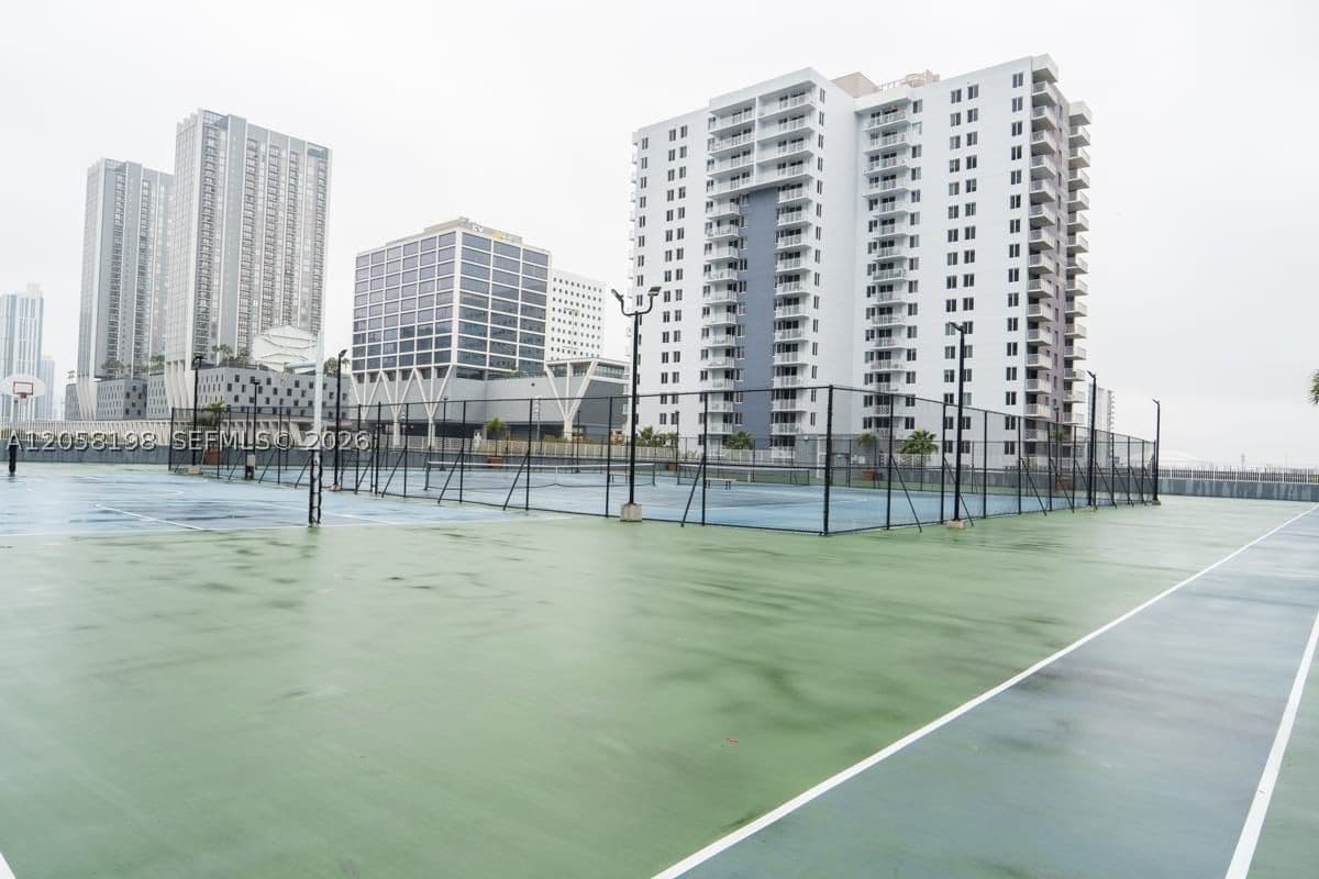 2+1 Condo — 800 Miami Ave #E-1610, Miami, FL 33136