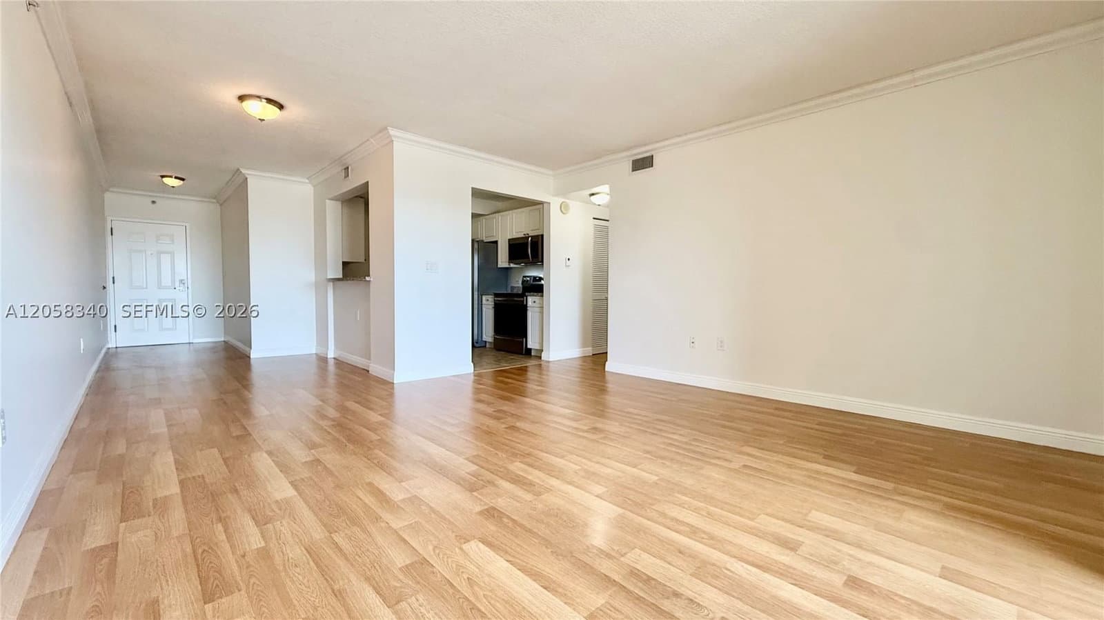 2-bedroom Condo — 900 8th St #1501, Miami, FL 33130