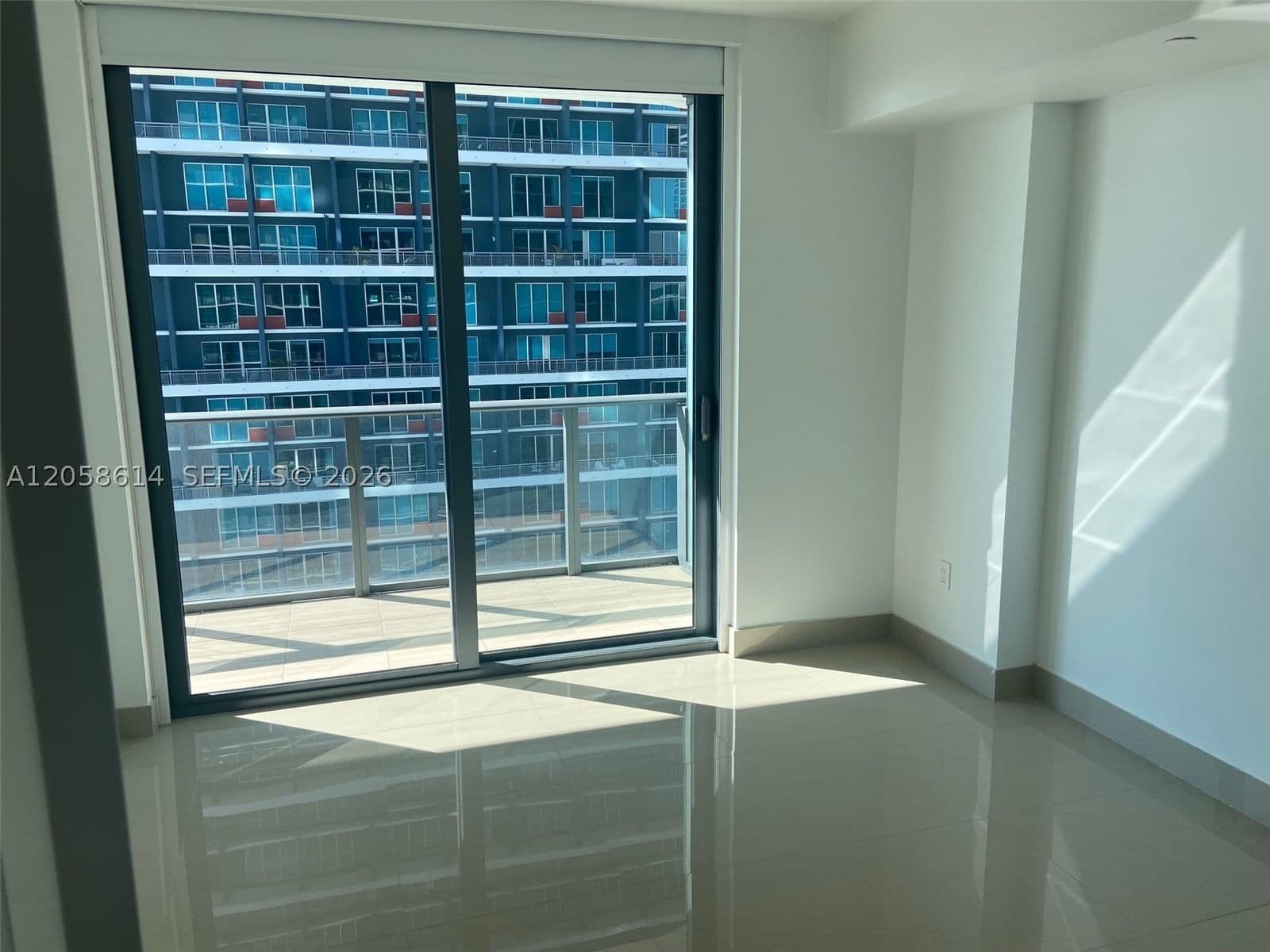 1-bedroom Condo — 1300 Miami Ave #2207, Miami, FL 33130