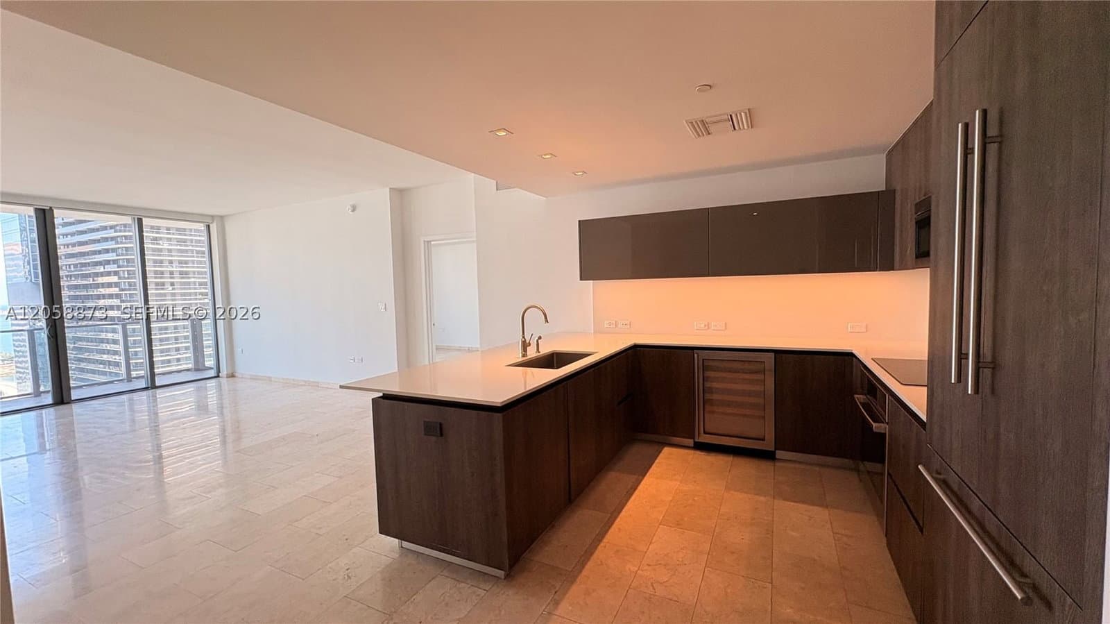 2+1 Condo — 88 7th St #2603, Miami, FL 33130
