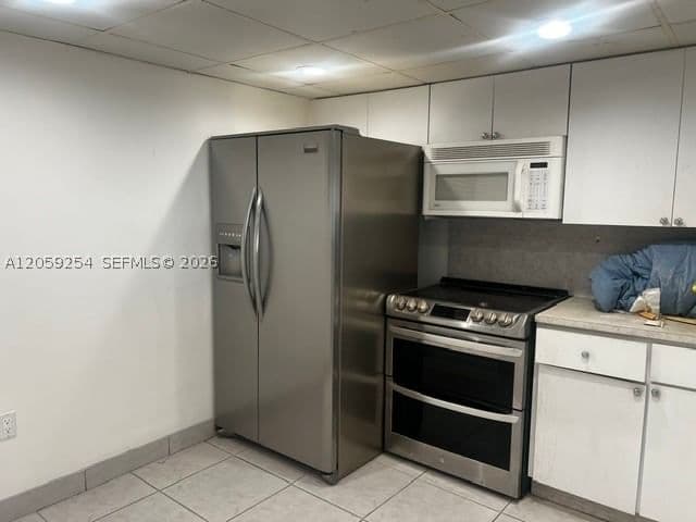 1+1 Condo — 555 15th St #20E, Miami, FL 33132