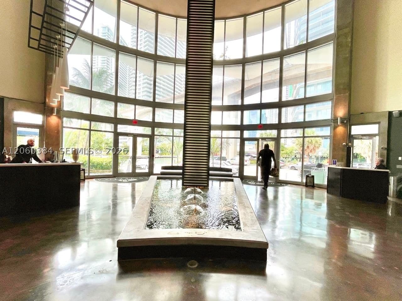 1+1 Condo — 690 1st Ct #1923, Miami, FL 33130