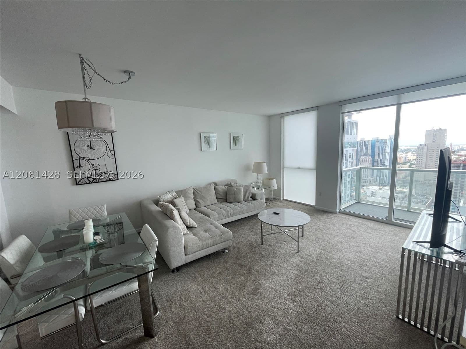 1+1 Condo — 253 2nd St #3806, Miami, FL 33132
