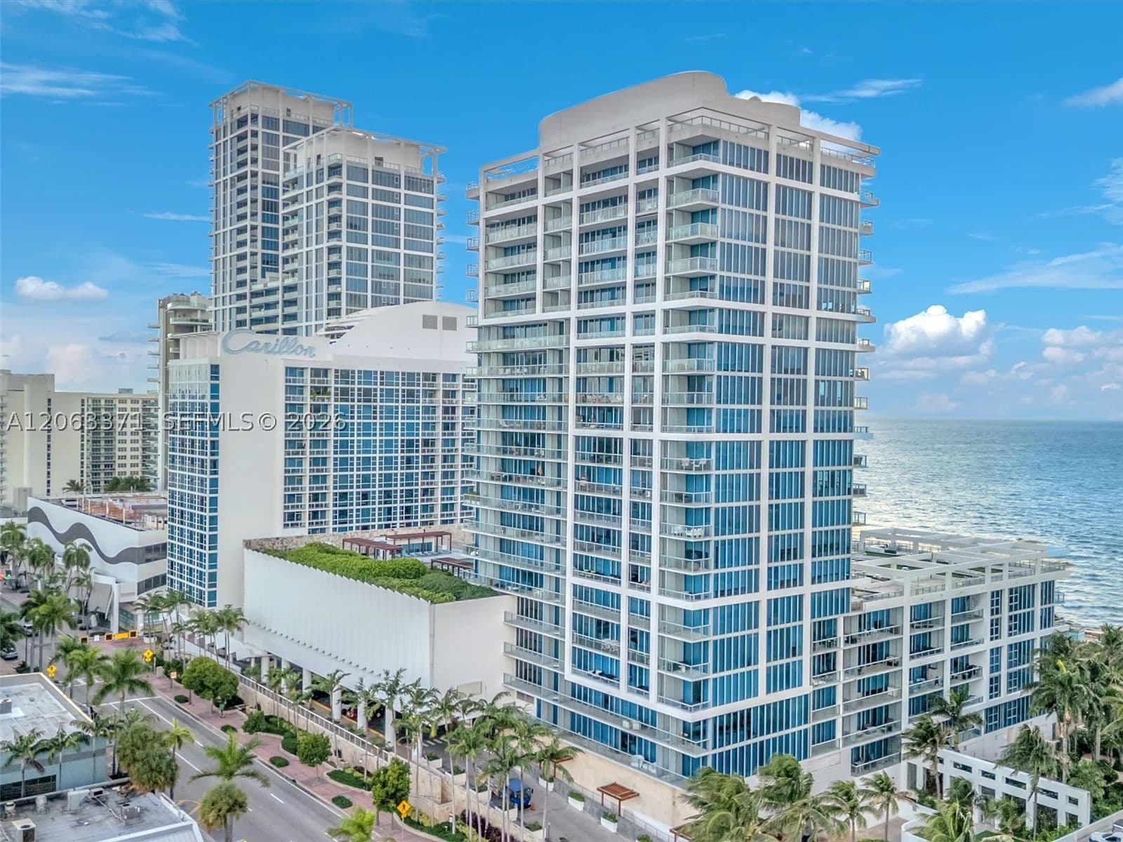 2+1 Condo — 6799 Collins Ave #512, Miami Beach, FL 33141