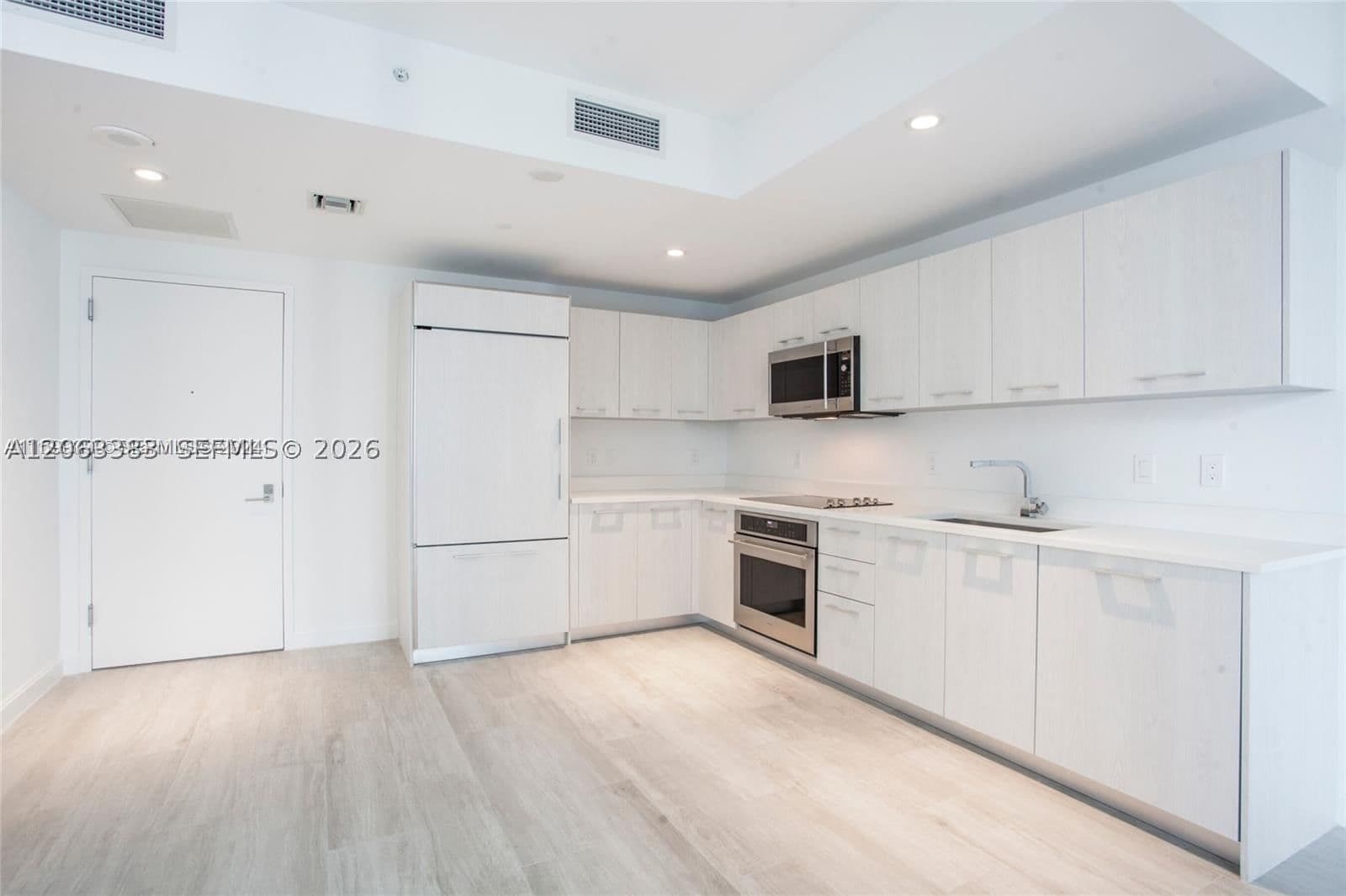 1+1 Condo — 55 9th St #1907, Miami, FL 33130