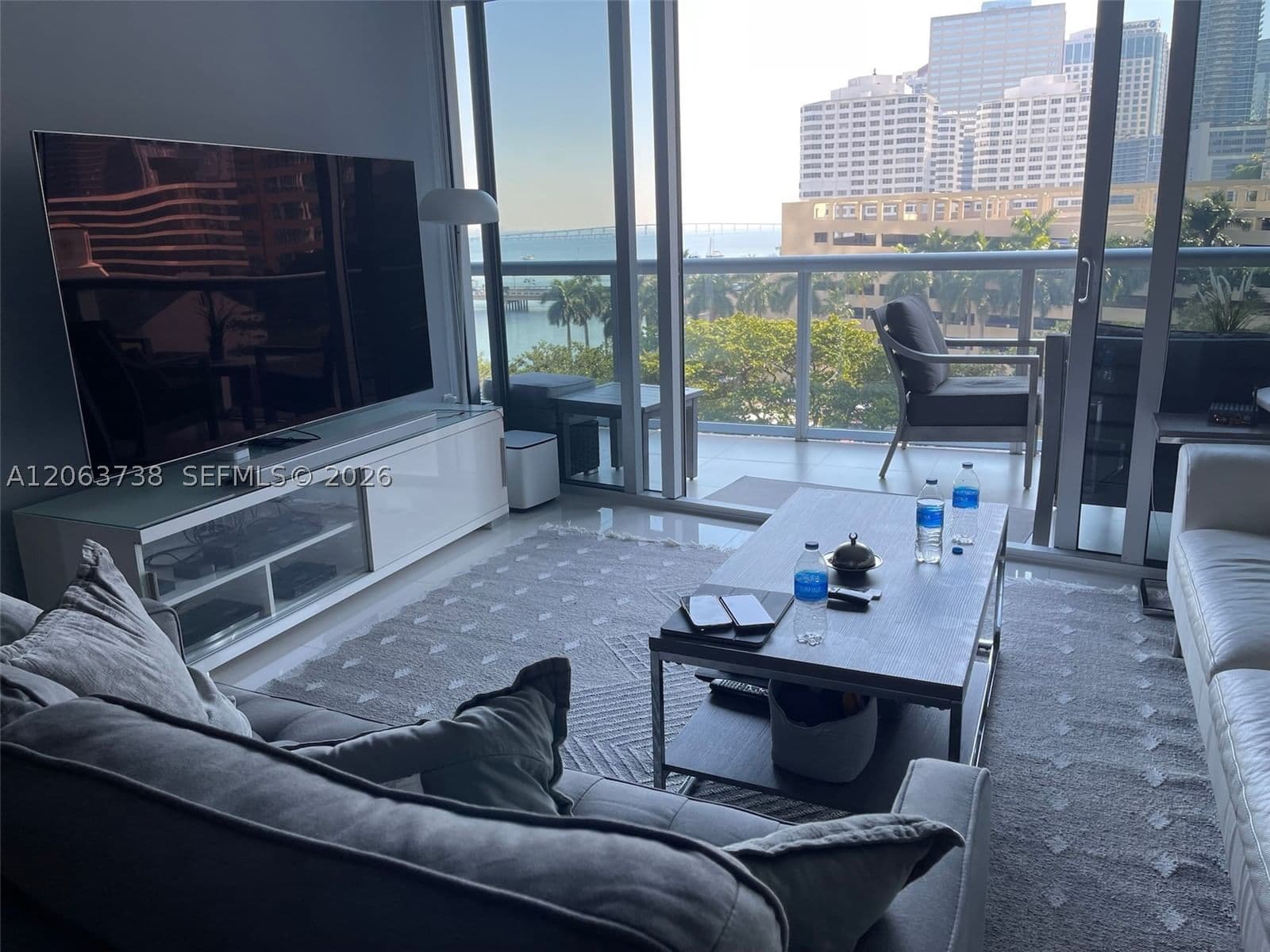 2-bedroom Condo — 495 Brickell Ave #703, Miami, FL 33131