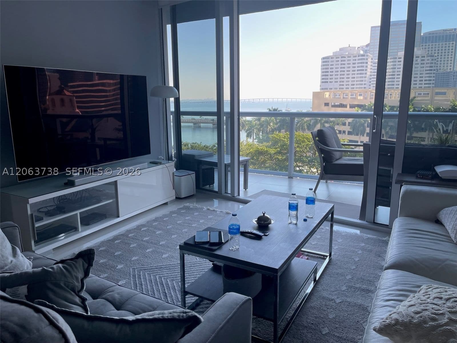 2-bedroom Condo — 495 Brickell Ave #703, Miami, FL 33131